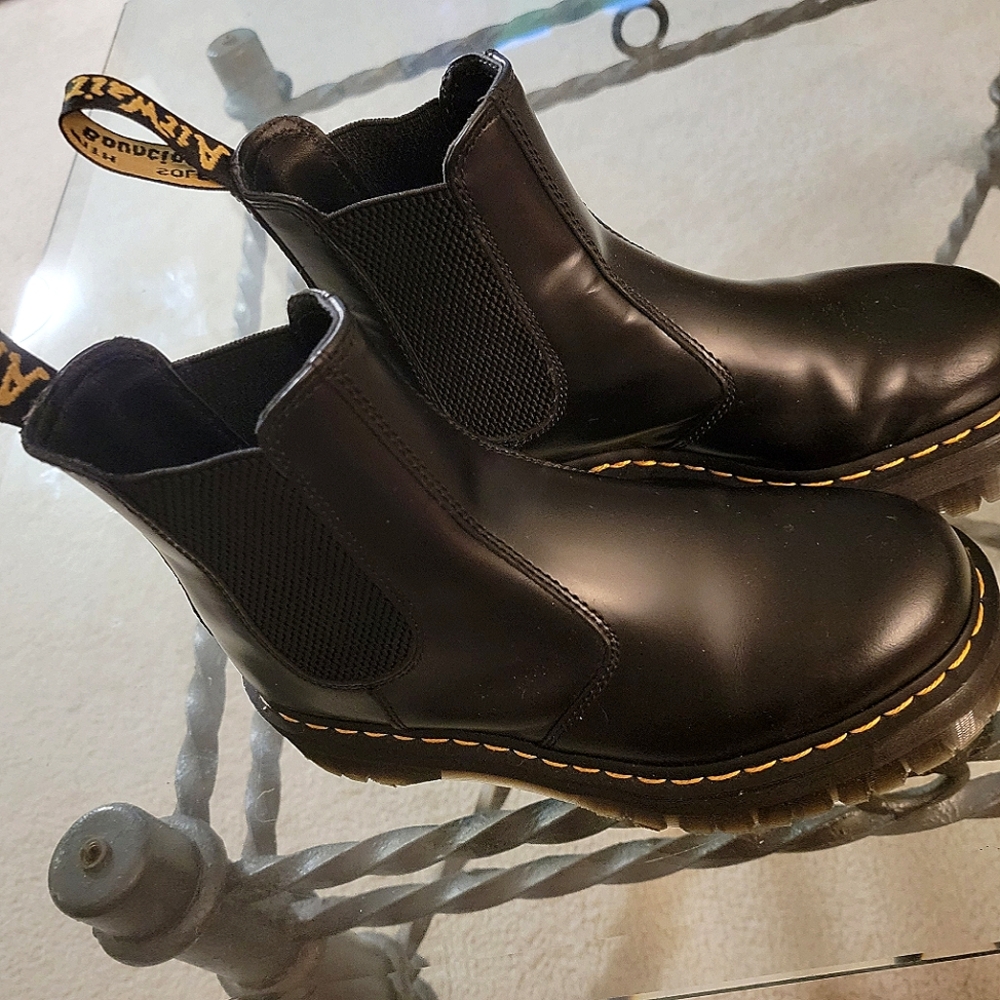 Doc martin chelsea platform boots